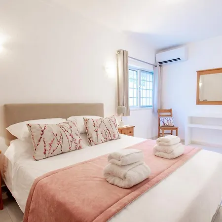 Villa Casa Filipa Lower Floor - Charming 3-bedroom With Heated Pool Carvoeiro (Lagoa)