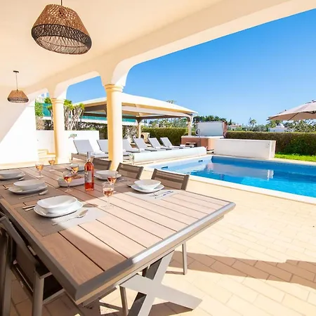 Casa Filipa Lower Floor - Charming 3-bedroom With Heated Pool * Carvoeiro (Lagoa)