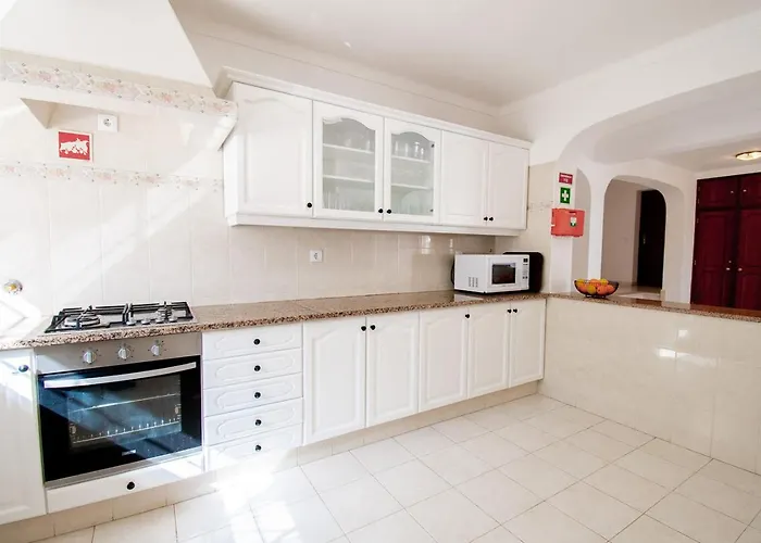 Villa Casa Filipa Lower Floor - Charming 3-bedroom With Heated Pool Carvoeiro (Lagoa)