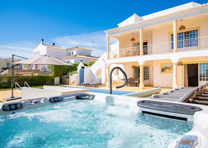 Casa Filipa Lower Floor - Charming 3-bedroom With Heated Pool Carvoeiro (Lagoa)